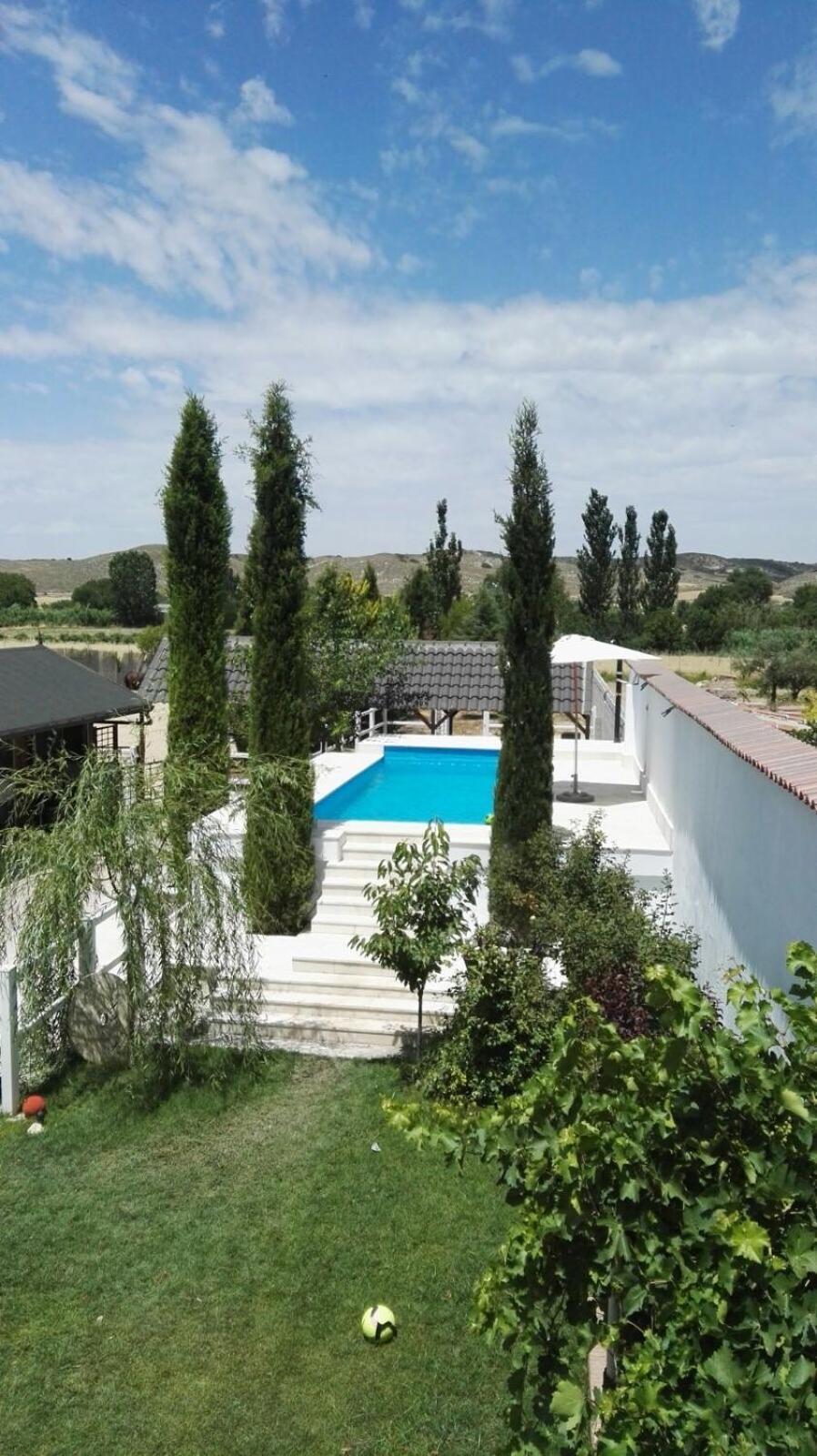 Hearts & Ponies Apartamentos Con Piscinas Privadas Cerca De La Warner Chinchón Exterior foto