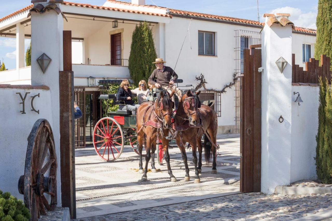 Hearts & Ponies Apartamentos Con Piscinas Privadas Cerca De La Warner Chinchón Exterior foto